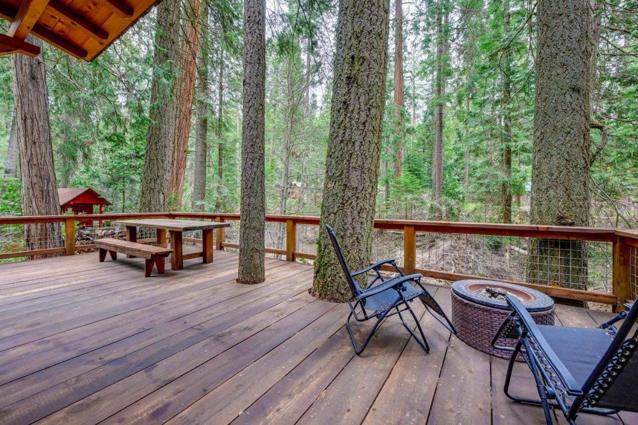 Enchanting Creekside Cabin Near Kings Canyon Park! Badger Kültér fotó