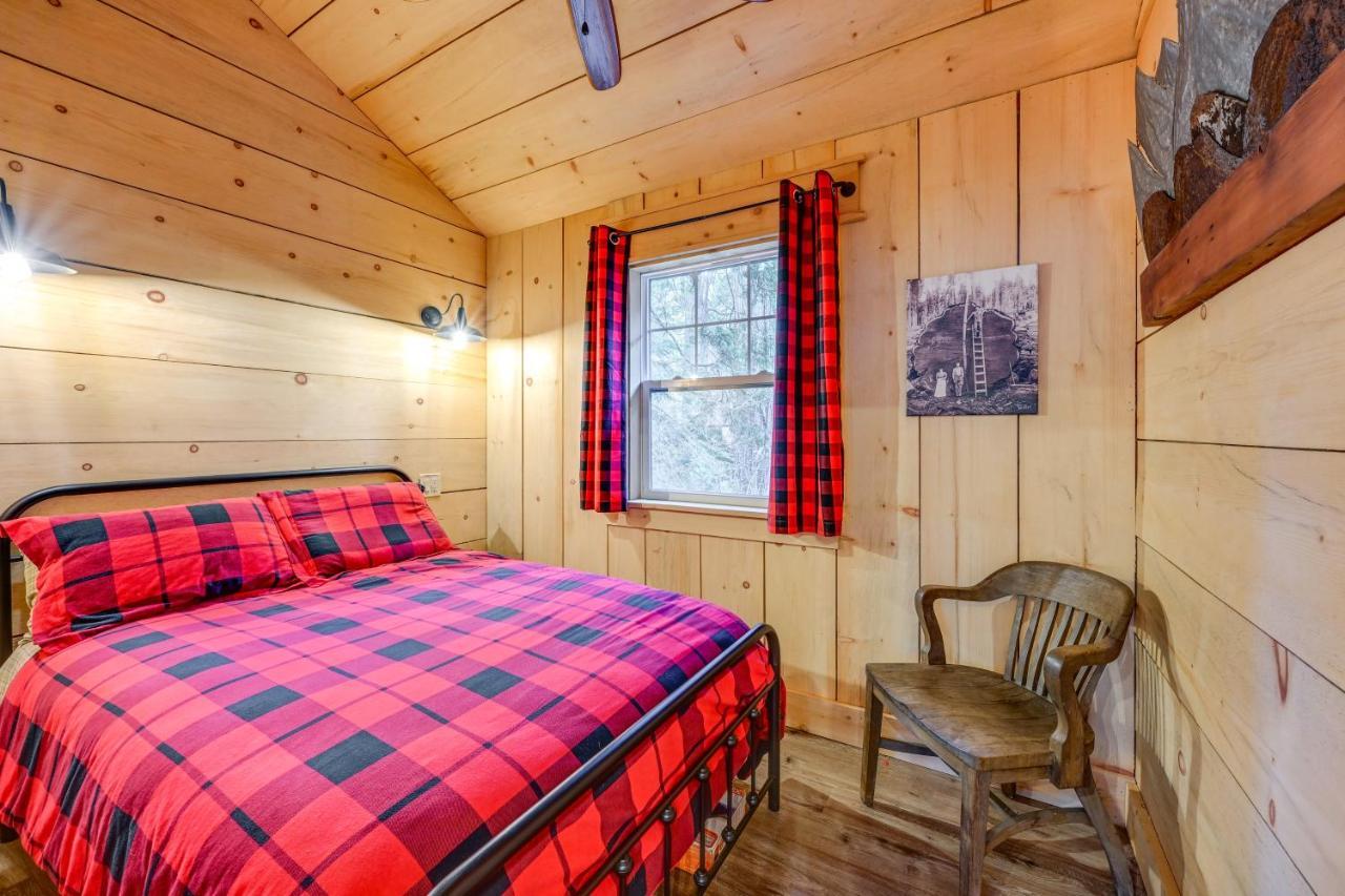 Enchanting Creekside Cabin Near Kings Canyon Park! Badger Kültér fotó